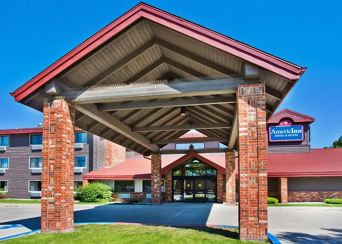 Best Hotels Near Grand Forks for Your Ideal Stay