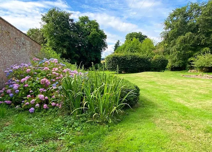 Top Hotels in the Idyllic Town of Duns