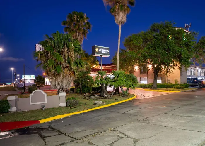 Top Hotels Near Corpus Christi's Prime Locations