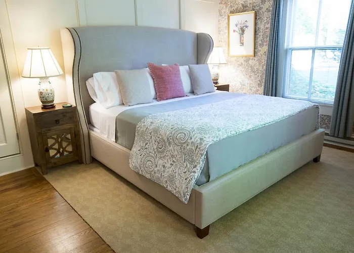 Best Hotels Near FedExField for Your Washington DC Stay