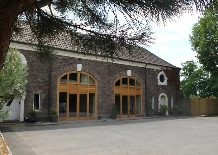 Best Cheap Hotels in Bristol City Center